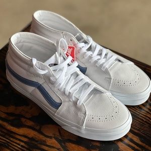 Mens White Vans Sk8-Mid shoes sz 10